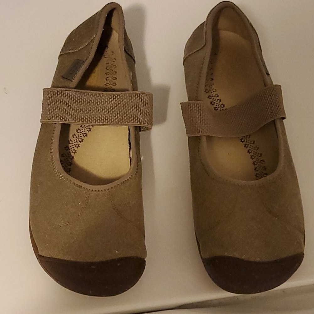 Mary Jane shoes by Keen
